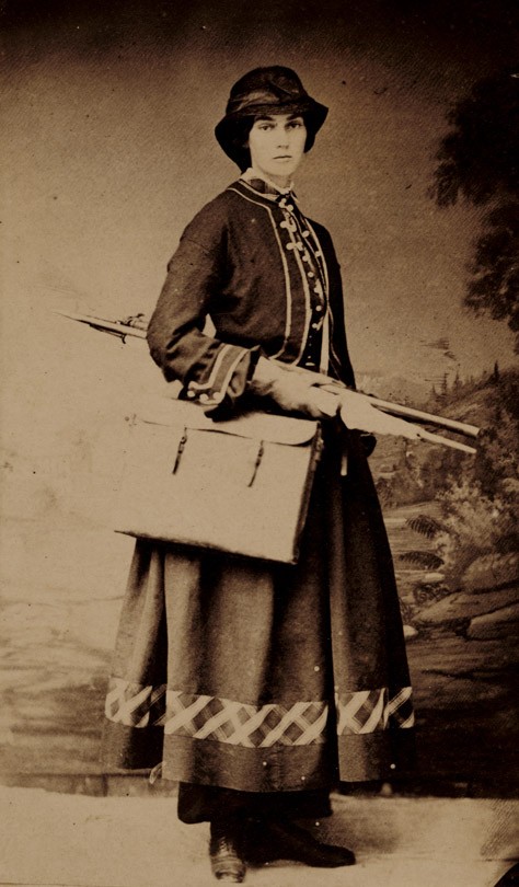 detail-fidelia-bridges